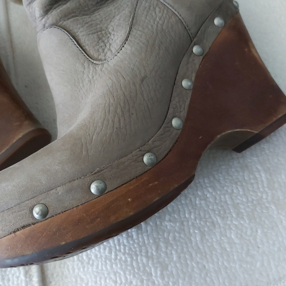 UGG Clogs Boots in Taupe - Women's Wedge Boot - Picture 7 of 16